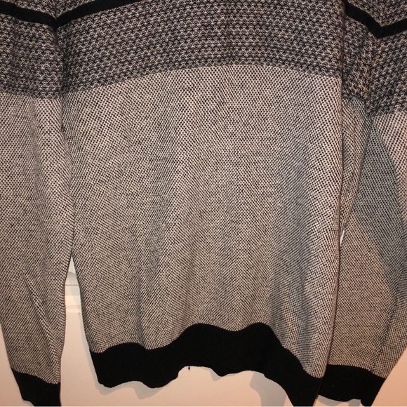 Michael Kors Sweater Mens sz M Striped Black White Gray Authentic - Picture 8 of 8